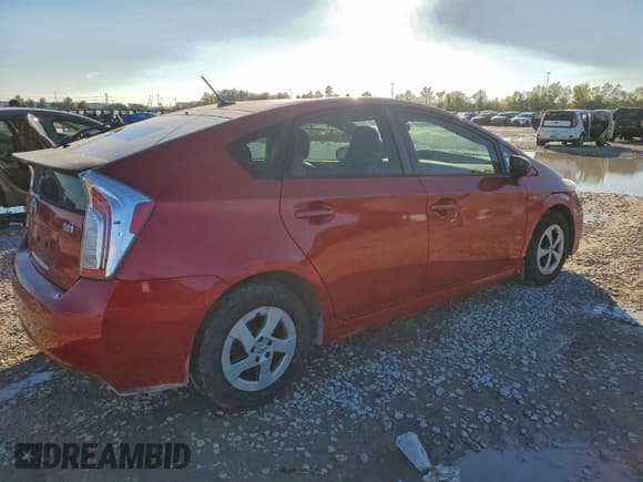✅ 2014 Toyota Prius Three • VIN: JTDKN3DU7E1750702 • Лот: 94692325. Опубликован ранее на Copart с пробегом 211 508 миль. Бесплатный доступ к архиву аукционных продаж из США и подробный отчёт об истории автомобиля на DreamBid. Изображение 3.