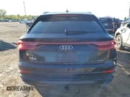 ✅ 2019 Audi Q8 Premium Plus • VIN: WA1EVAF14KD025616 • Лот: 70430815. Опубликован ранее на Copart с пробегом 98 785 миль. Бесплатный доступ к архиву аукционных продаж из США и подробный отчёт об истории автомобиля на DreamBid. Изображение 6.