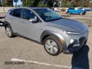 ✅ 2020 Hyundai Kona Limited • VIN: KM8K33AGXLU067954 • Lot: 82462355. Wystawiony na Copart z przebiegiem 77 108 mil. Bezpłatny archiwum sprzedaży aukcyjnych z USA i szczegółowy raport historii pojazdu na DreamBid. Zdjęcie 4.