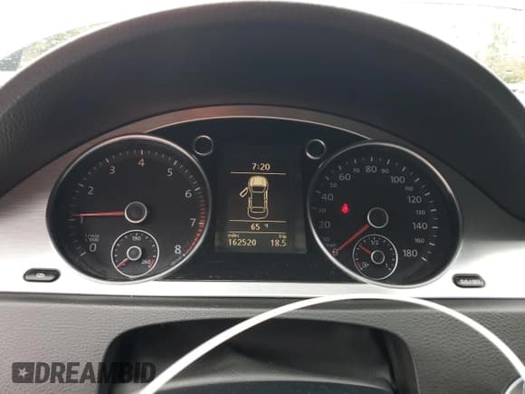 ✅ 2009 Volkswagen CC 4Motion • VIN: WVWGU73C39E517729 • Лот: 84963835. Опубликован ранее на Copart с пробегом 162 520 миль. Бесплатный доступ к архиву аукционных продаж из США и подробный отчёт об истории автомобиля на DreamBid. Изображение 9.