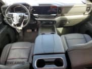 ✅ 2024 Chevrolet Silverado 2500HD LTZ • VIN: 1GC4YPEY8RF423503 • Лот: 90265935. Опубликован ранее на Copart с пробегом 9 705 миль. Бесплатный доступ к архиву аукционных продаж из США и подробный отчёт об истории автомобиля на DreamBid. Изображение 8.