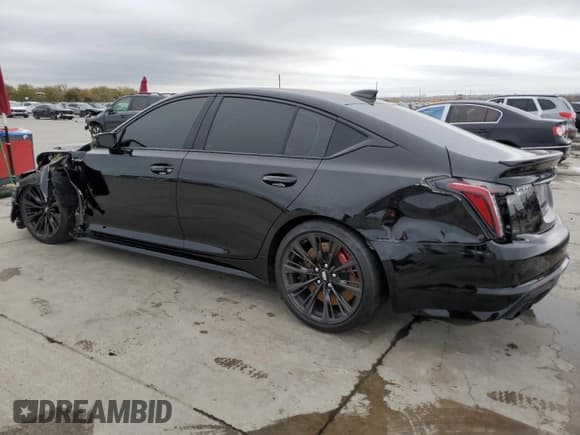 ✅ 2023 Cadillac CT5-V Blackwing • VIN: 1G6DY5R64P0810629 • Lot: 84154444. Wystawiony na Copart z przebiegiem 13 415 mil. Bezpłatny archiwum sprzedaży aukcyjnych z USA i szczegółowy raport historii pojazdu na DreamBid. Zdjęcie 2.