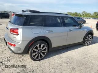 ✅ 2024 MINI Clubman Cooper S • VIN: WMWXJ1C05R2U30991 • Lot: 68023704. Listed on Copart with Not provided. Free auction sales archive from the USA and detailed vehicle history report at DreamBid. Image 3.