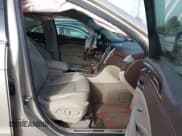 ✅ 2011 Cadillac SRX Luxury Collection • VIN: 3GYFNAEY5BS572025 • Лот: 43664265. Опубликован ранее на IAAI с пробегом 169 904 миль. Бесплатный доступ к архиву аукционных продаж из США и подробный отчёт об истории автомобиля на DreamBid. Изображение 5.