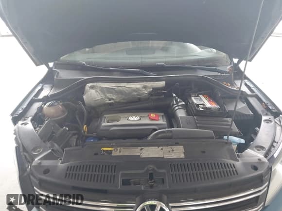 ✅ 2017 Volkswagen Tiguan S • VIN: WVGBV7AX7HW513149 • Лот: 43637967. Опубликован ранее на IAAI с пробегом 157 428 миль. Бесплатный доступ к архиву аукционных продаж из США и подробный отчёт об истории автомобиля на DreamBid. Изображение 10.