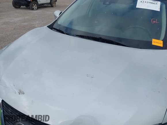 ✅ 2018 Nissan Rogue SV • VIN: JN8AT2MT0JW460399 • Lot: 42329865. Listed on IAAI with 111,023 mi. Free auction sales archive from the USA and detailed vehicle history report at DreamBid. Image 6.