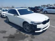 ✅ 2020 BMW 5 Series 530i • VIN: WBAJR3C04LCE14442 • Lot: 42915763. Wystawiony na IAAI z przebiegiem 71 741 mil. Bezpłatny archiwum sprzedaży aukcyjnych z USA i szczegółowy raport historii pojazdu na DreamBid. Zdjęcie 1.