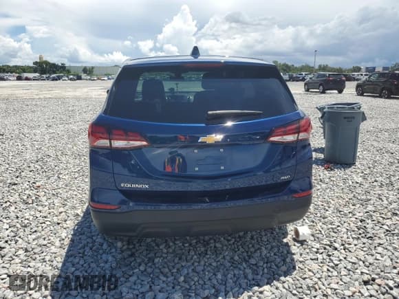 ✅ 2022 Chevrolet Equinox LS • VIN: 3GNAXSEV8NS235902 • Lot: 69898105. Wystawiony na Copart z przebiegiem 29 581 mil. Bezpłatny archiwum sprzedaży aukcyjnych z USA i szczegółowy raport historii pojazdu na DreamBid. Zdjęcie 6.