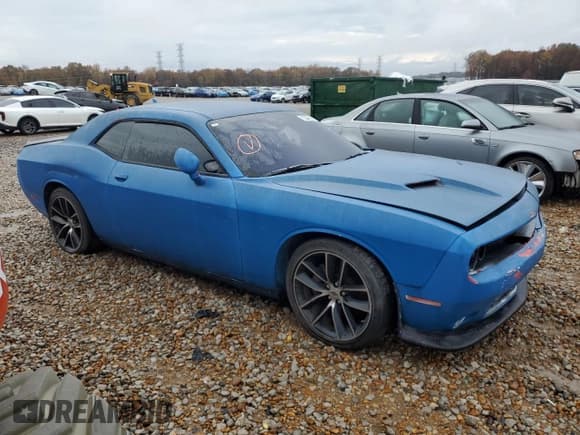 ✅ 2017 Dodge Challenger R/T Scat Pack • VIN: 2C3CDZFJ7HH517815 • Лот: 86479385. Опубликован ранее на Copart с пробегом 47 824 миль. Бесплатный доступ к архиву аукционных продаж из США и подробный отчёт об истории автомобиля на DreamBid. Изображение 4.