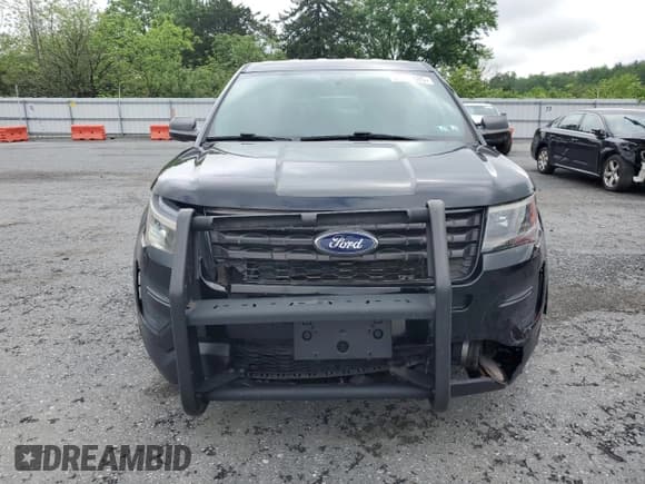 ✅ 2018 Ford Police Interceptor Utility • VIN: 1FM5K8AR6JGA58260 • Lot: 56111625. Wystawiony na Copart z przebiegiem 37 498 mil. Bezpłatny archiwum sprzedaży aukcyjnych z USA i szczegółowy raport historii pojazdu na DreamBid. Zdjęcie 5.