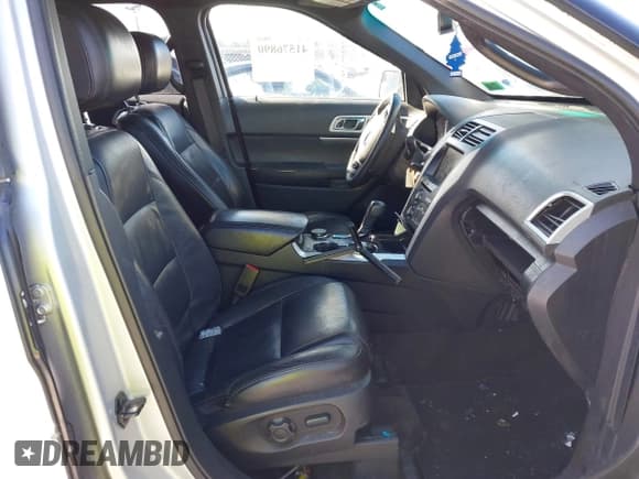 ✅ 2015 Ford Explorer XLT • VIN: 1FM5K8D87FGA59847 • Lot: 41576890. Wystawiony na IAAI z przebiegiem 193 623 mil. Bezpłatny archiwum sprzedaży aukcyjnych z USA i szczegółowy raport historii pojazdu na DreamBid. Zdjęcie 5.