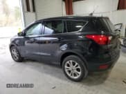 ✅ 2019 Ford Escape SE • VIN: 1FMCU9GD7KUC06115 • Лот: 91668825. Опубликован ранее на Copart с пробегом 100 337 миль. Бесплатный доступ к архиву аукционных продаж из США и подробный отчёт об истории автомобиля на DreamBid. Изображение 2.
