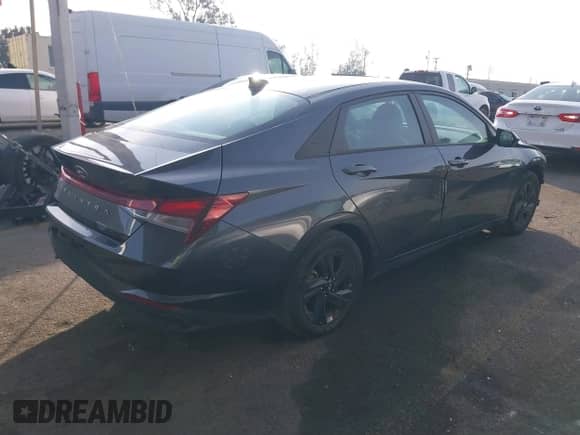 2022 Hyundai Elantra SEL with VIN 5NPLM4AG1NH054440, listed as a IAAI auction lot 41473308 with 39,064 mi miles and . Bid and sale history available at DreamBid. Image 4.