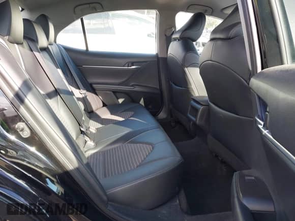 2022 Toyota Camry SE z VIN 4T1G11AK6NU053153, wystawiony jako IAAI lot #41933655 z przebiegiem 44 044 mil mil oraz . Historia ofert i sprzedaży dostępna na DreamBid. Obrazek 8.