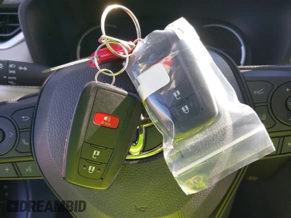 ✅ 2025 Toyota RAV4 Hybrid XLE • VIN: JTMRWRFV3SJ079335 • Lot: 43558733. Listed on IAAI with 759 mi. Free auction sales archive from the USA and detailed vehicle history report at DreamBid. Image 11.