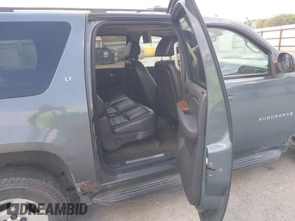 2008 Chevrolet Suburban 2LT с VIN 1GNFK16348J119310, выставлен на аукционе IAAI как лот 43267296 с пробегом 226 902 миль миль и . История ставок и продаж доступна на DreamBid. Изображение 8.