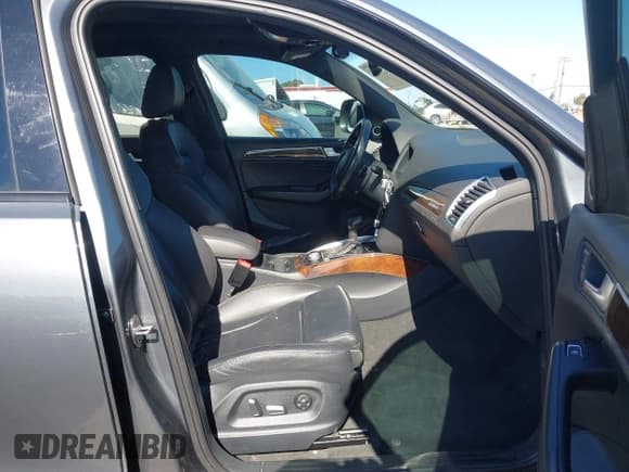 ✅ 2017 Audi Q5 Premium Plus • VIN: WA1D7AFP6HA076426 • Lot: 42327998. Listed on IAAI with 101,444 mi. Free auction sales archive from the USA and detailed vehicle history report at DreamBid. Image 5.