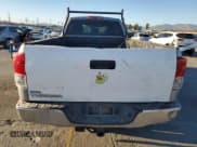 ✅ 2011 Toyota Tundra SR • VIN: 5TFTY5F17BX007220 • Лот: 80391334. Опубликован ранее на Copart с пробегом 399 706 миль. Бесплатный доступ к архиву аукционных продаж из США и подробный отчёт об истории автомобиля на DreamBid. Изображение 6.