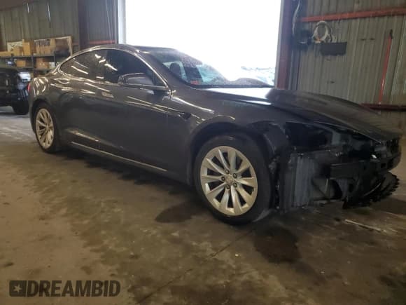✅ 2017 Tesla Model S 60 • VIN: 5YJSA1E14HF189729 • Lot: 93875955. Listed on Copart with 115,709 mi. Free auction sales archive from the USA and detailed vehicle history report at DreamBid. Image 4.