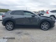 ✅ 2022 Mazda CX-30 S Carbon Edition • VIN: 3MVDMBCL2NM430767 • Lot: 43433804. Wystawiony na IAAI z przebiegiem 69 576 mil. Bezpłatny archiwum sprzedaży aukcyjnych z USA i szczegółowy raport historii pojazdu na DreamBid. Zdjęcie 13.