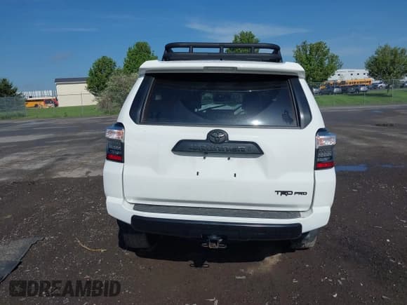 ✅ 2023 Toyota 4Runner TRD Pro • VIN: JTELU5JR6P6132579 • Лот: 42275318. Опубликован ранее на IAAI с пробегом 25 708 миль. Бесплатный доступ к архиву аукционных продаж из США и подробный отчёт об истории автомобиля на DreamBid. Изображение 16.