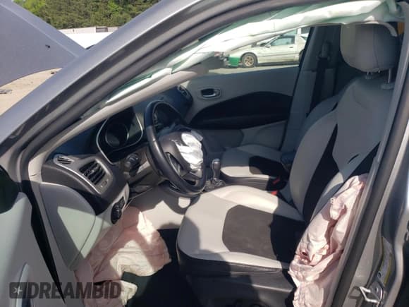 ✅ 2020 Jeep Compass Latitude • VIN: 3C4NJCBB1LT224419 • Lot: 53473975. Listed on Copart with 81,002 mi. Free auction sales archive from the USA and detailed vehicle history report at DreamBid. Image 7.