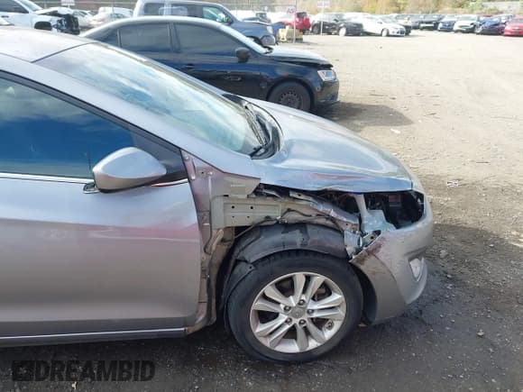 ✅ 2013 Hyundai Elantra • VIN: KMHD35LE2DU024890 • Lot: 43536601. Listed on IAAI with 100,508 mi. Free auction sales archive from the USA and detailed vehicle history report at DreamBid. Image 6.