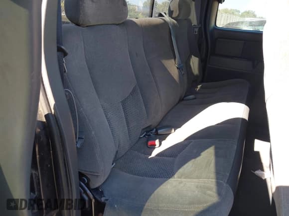 ✅ 2006 Chevrolet Silverado 1500 LT2 • VIN: 2GCEK19B061289419 • Лот: 43764650. Опубликован ранее на IAAI с пробегом 98 370 миль. Бесплатный доступ к архиву аукционных продаж из США и подробный отчёт об истории автомобиля на DreamBid. Изображение 8.