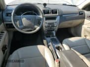 ✅ 2012 Ford Fusion S • VIN: 3FAHP0GA1CR428991 • Лот: 69211585. Опубликован ранее на Copart с пробегом 130 148 миль. Бесплатный доступ к архиву аукционных продаж из США и подробный отчёт об истории автомобиля на DreamBid. Изображение 8.