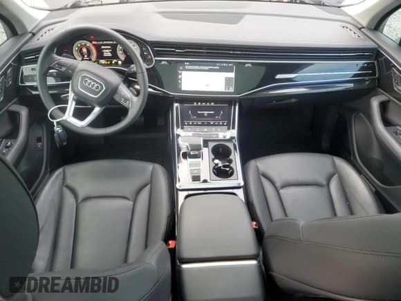 ✅ 2024 Audi Q7 Premium Plus • VIN: WA1LXBF73RD006304 • Лот: 85889065. Опубликован ранее на Copart с пробегом 48 298 миль. Бесплатный доступ к архиву аукционных продаж из США и подробный отчёт об истории автомобиля на DreamBid. Изображение 8.