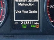 ✅ 2018 Toyota RAV4 SE • VIN: JTMNFREVXJJ723007 • Лот: 43576593. Опубликован ранее на IAAI с пробегом 213 811 миль. Бесплатный доступ к архиву аукционных продаж из США и подробный отчёт об истории автомобиля на DreamBid. Изображение 15.