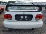 ✅ 1998 Honda Civic DX • VIN: 2HGEJ652XWH600675 • Lot: 67102285. Wystawiony na Copart z przebiegiem 122 951 mil. Bezpłatny archiwum sprzedaży aukcyjnych z USA i szczegółowy raport historii pojazdu na DreamBid. Zdjęcie 6.