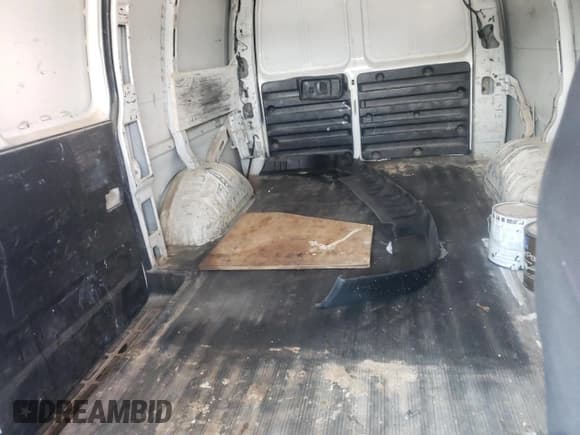✅ 2009 Chevrolet Express Cargo • VIN: 1GCFG15X591121681 • Lot: 64697425. Listed on Copart with 265,139 mi. Free auction sales archive from the USA and detailed vehicle history report at DreamBid. Image 11.