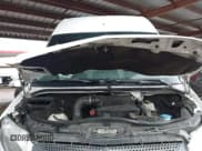 ✅ 2015 Mercedes-Benz Sprinter Cargo EXT • VIN: WD3PE8DBXFP136415 • Lot: 43326501. Wystawiony na IAAI z przebiegiem 245 622 mil. Bezpłatny archiwum sprzedaży aukcyjnych z USA i szczegółowy raport historii pojazdu na DreamBid. Zdjęcie 10.