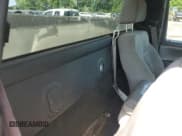 ✅ 2015 Chevrolet Silverado 2500HD Work Truck • VIN: 1GB0CUEG5FZ505111 • Lot: 64945525. Wystawiony na Copart z przebiegiem 253 037 mil. Bezpłatny archiwum sprzedaży aukcyjnych z USA i szczegółowy raport historii pojazdu na DreamBid. Zdjęcie 10.