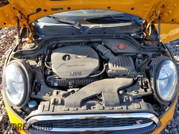 ✅ 2016 MINI Convertible S • VIN: WMWWG9C52G3C22260 • Lot: 81069524. Listed on Copart with 30,969 mi. Free auction sales archive from the USA and detailed vehicle history report at DreamBid. Image 11.