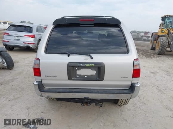✅ 1996 Toyota 4Runner Limited • VIN: JT3HN87R7T0030631 • Lot: 42255229. Listed on IAAI with 193,837 mi. Free auction sales archive from the USA and detailed vehicle history report at DreamBid. Image 16.