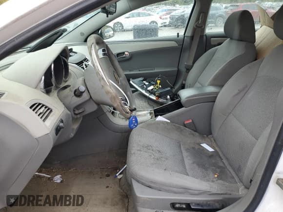 ✅ 2011 Chevrolet Malibu 1LT • VIN: 1G1ZC5E11BF139639 • Lot: 75858714. Wystawiony na Copart z przebiegiem 242 681 mil. Bezpłatny archiwum sprzedaży aukcyjnych z USA i szczegółowy raport historii pojazdu na DreamBid. Zdjęcie 7.