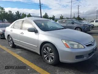 2006 Honda Accord EX-L с VIN JHMCM56846C004053, выставлен на аукционе IAAI как лот 43447304 с пробегом 228 179 миль миль и . История ставок и продаж доступна на DreamBid. Изображение 1.