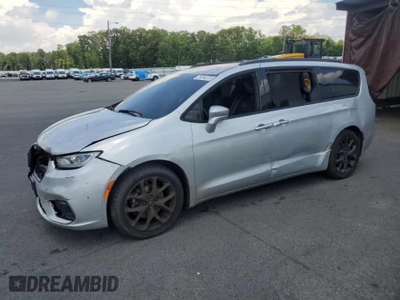 ✅ 2022 Chrysler Pacifica Limited • VIN: 2C4RC1GG6NR136945 • Лот: 62832065. Опубликован ранее на Copart с пробегом 64 402 миль. Бесплатный доступ к архиву аукционных продаж из США и подробный отчёт об истории автомобиля на DreamBid. Изображение 1.