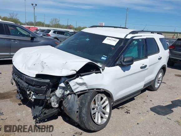 ✅ 2015 Ford Explorer • VIN: 1FM5K7B81FGA03013 • Лот: 41817980. Опубликован ранее на IAAI с пробегом 138 070 миль. Бесплатный доступ к архиву аукционных продаж из США и подробный отчёт об истории автомобиля на DreamBid. Изображение 2.