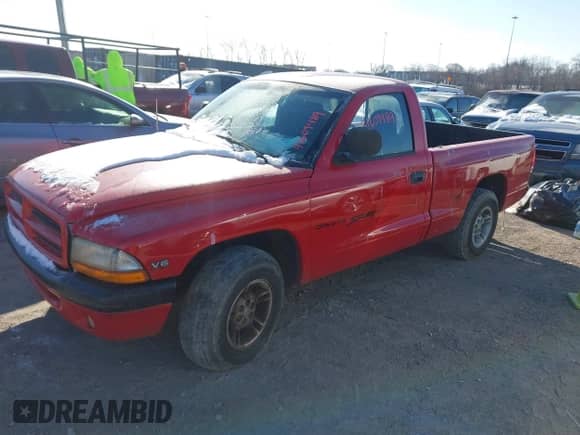 2000 Dodge Dakota with VIN 1B7FL26X5YS516338, listed as a IAAI auction lot 41609489 with 216,058 mi miles and . Bid and sale history available at DreamBid. Image 2.