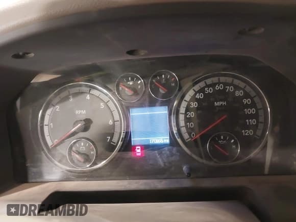 ✅ 2010 Dodge 1500 SLT • VIN: 1D7RV1CT2AS186351 • Lot: 40940549. Wystawiony na IAAI z przebiegiem 170 165 mil. Bezpłatny archiwum sprzedaży aukcyjnych z USA i szczegółowy raport historii pojazdu na DreamBid. Zdjęcie 7.