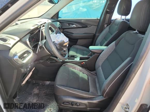 2021 Chevrolet TrailBlazer LT с VIN KL79MPSL8MB102066, выставлен на аукционе Copart как лот 70602915 с пробегом 86 288 миль миль и Списание • Salvage title. История ставок и продаж доступна на DreamBid. Изображение 7.