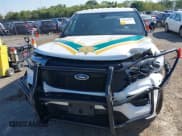 ✅ 2022 Ford Police Interceptor Utility • VIN: 1FM5K8AB2NGA02664 • Lot: 40499840. Wystawiony na IAAI z przebiegiem 7 067 mil. Bezpłatny archiwum sprzedaży aukcyjnych z USA i szczegółowy raport historii pojazdu na DreamBid. Zdjęcie 12.