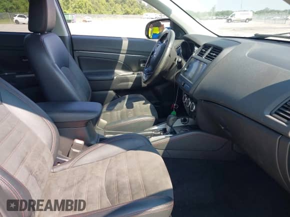 2018 Mitsubishi Outlander SE с VIN JA4AP3AW9JU021275, выставлен на аукционе IAAI как лот 43045224 с пробегом 40 989 миль миль и . История ставок и продаж доступна на DreamBid. Изображение 5.