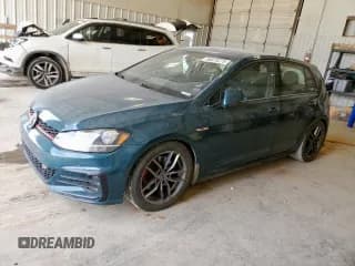 ✅ 2018 Volkswagen Golf GTI S • VIN: 3VW447AU2JM261593 • Лот: 56879315. Опубликован ранее на Copart с пробегом 103 061 миль. Бесплатный доступ к архиву аукционных продаж из США и подробный отчёт об истории автомобиля на DreamBid. Изображение 1.