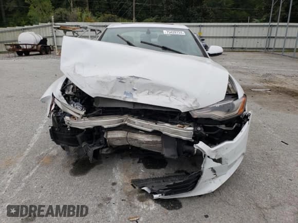 ✅ 2014 Audi A6 Premium • VIN: WAUCFAFC2EN023435 • Lot: 75428724. Listed on Copart with 101,967 mi. Free auction sales archive from the USA and detailed vehicle history report at DreamBid. Image 5.