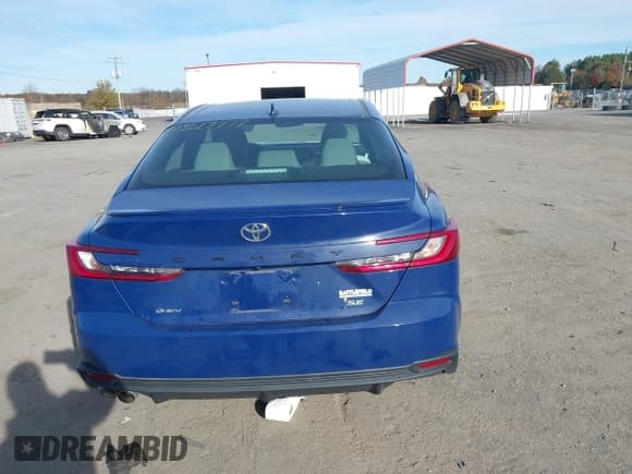 ✅ 2025 Toyota Camry SE • VIN: 4T1DAACK5SU082669 • Лот: 43617717. Опубликован ранее на IAAI с пробегом 21 468 миль. Бесплатный доступ к архиву аукционных продаж из США и подробный отчёт об истории автомобиля на DreamBid. Изображение 17.