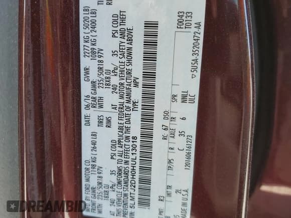 ✅ 2017 Lincoln MKC Select • VIN: 5LMTJ2DH0HUL13018 • Lot: 48191725. Wystawiony na Copart z przebiegiem 100 520 mil. Bezpłatny archiwum sprzedaży aukcyjnych z USA i szczegółowy raport historii pojazdu na DreamBid. Zdjęcie 14.